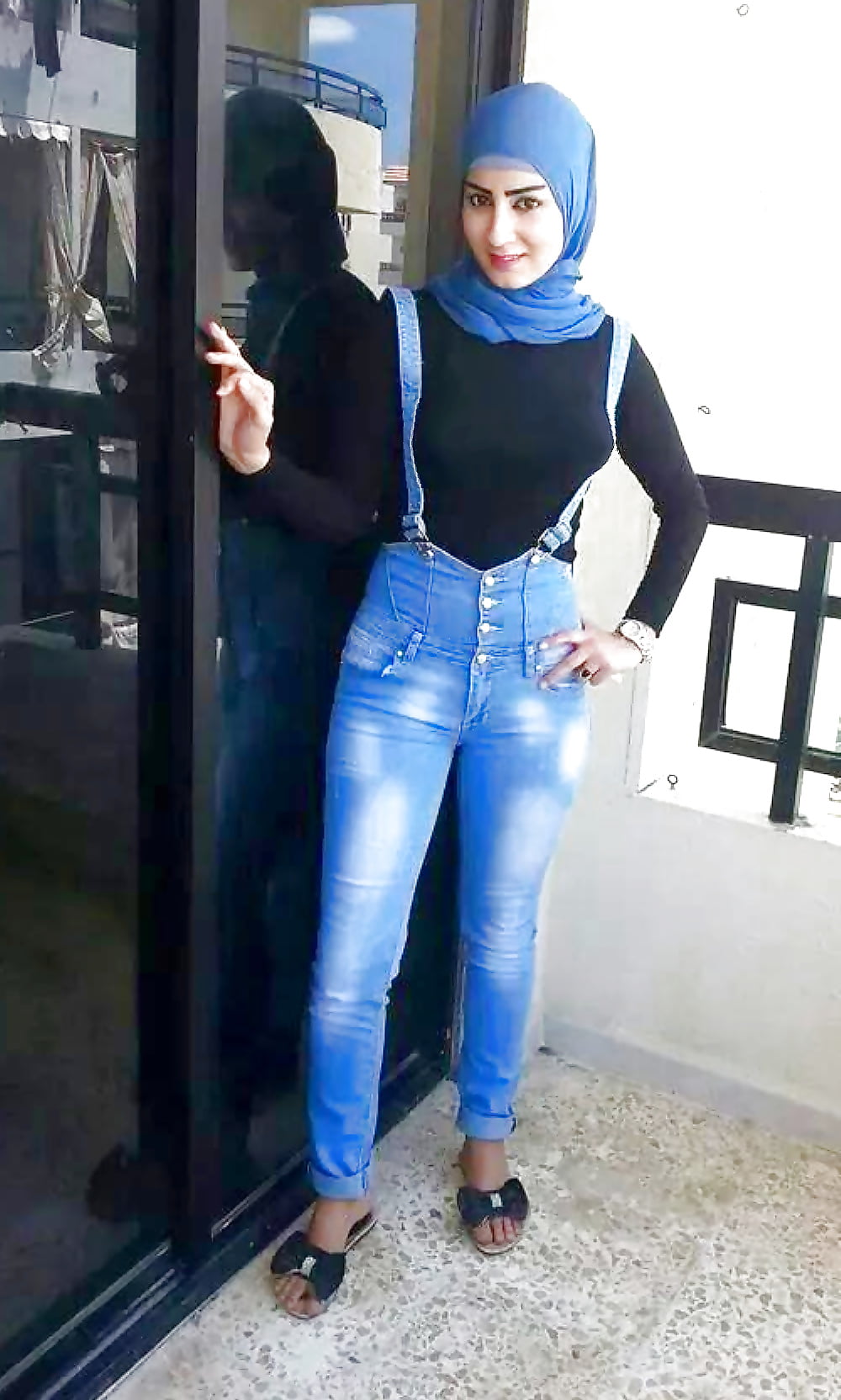 Arabic sexy Hijab Teen pict gal