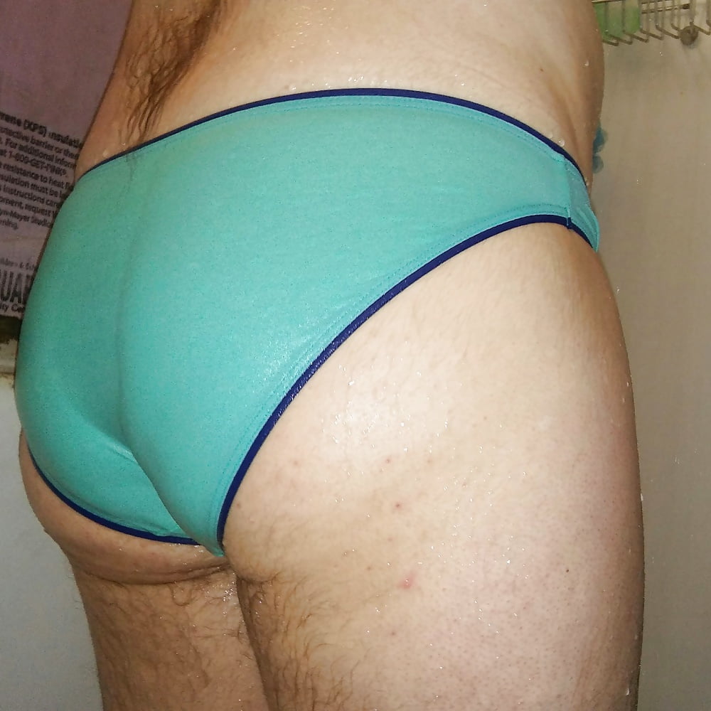 More wet panties pict gal