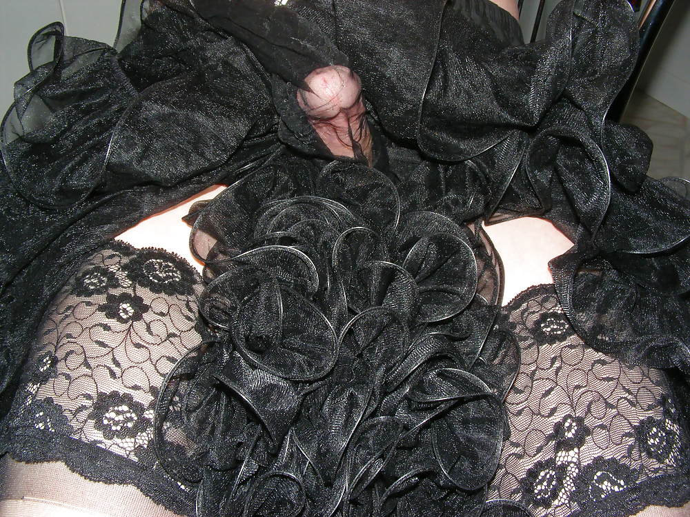 hot nylons and petticoat pict gal