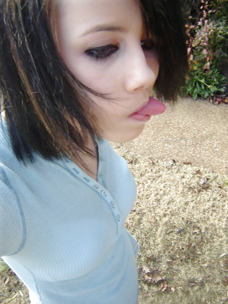 Carly 19 Years pict gal