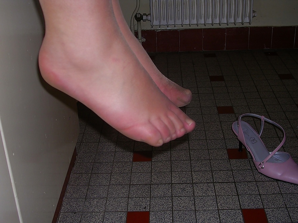 feet of my friend girl pict gal