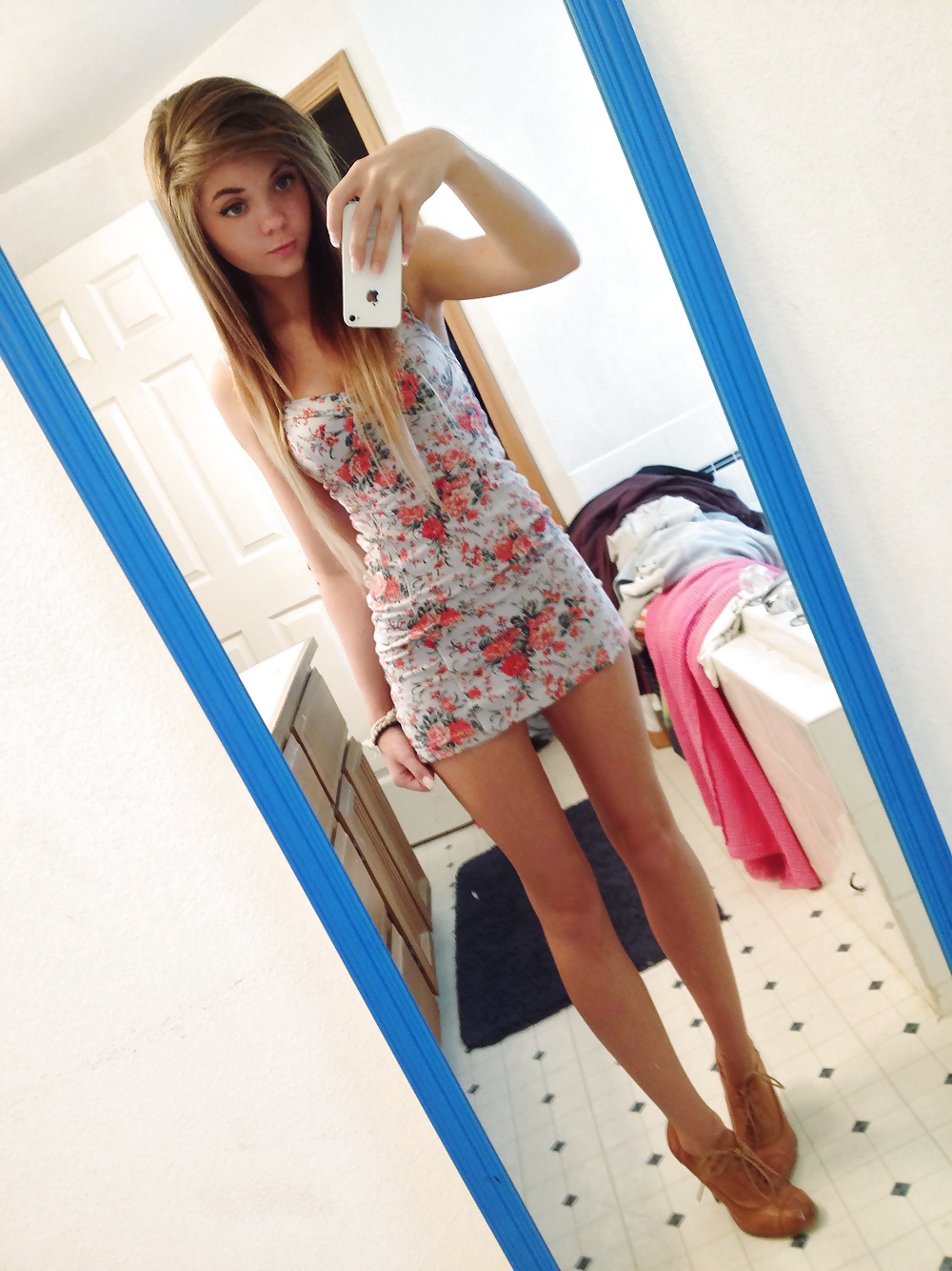 Melanie x3 pict gal