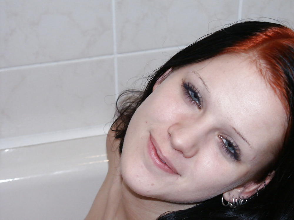 BEAUTIFUL AMATEUR TEEN FROM BERLIN VI pict gal