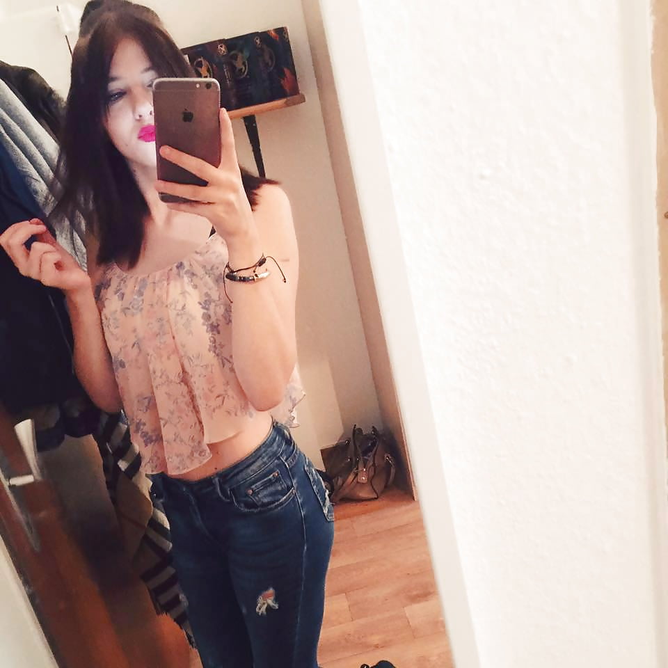 A little surprise pict gal