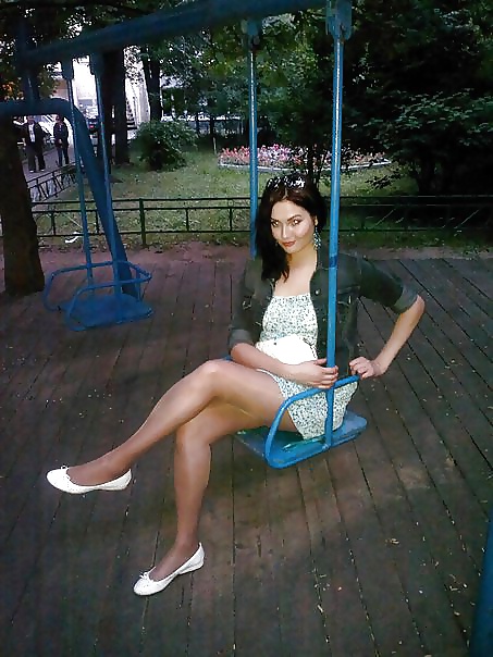 Pantyhose pose 11.3 pict gal