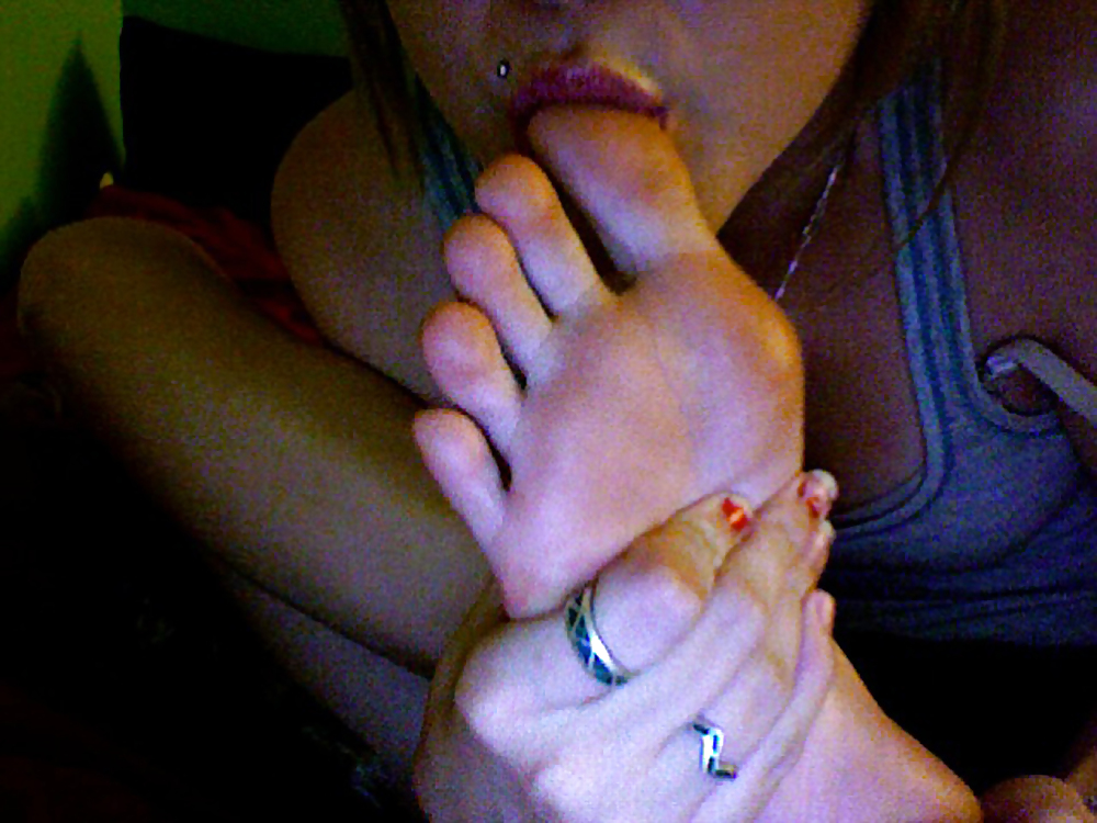 Awesome Amateur Teen Feet Part VIII pict gal