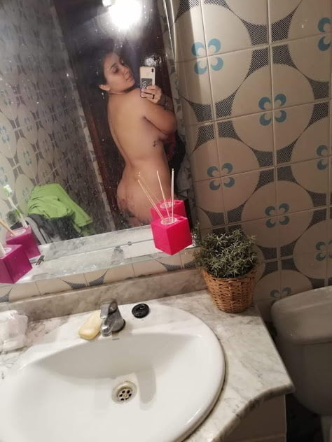 Maria Jose from Colombia exposed - 82 Photos 