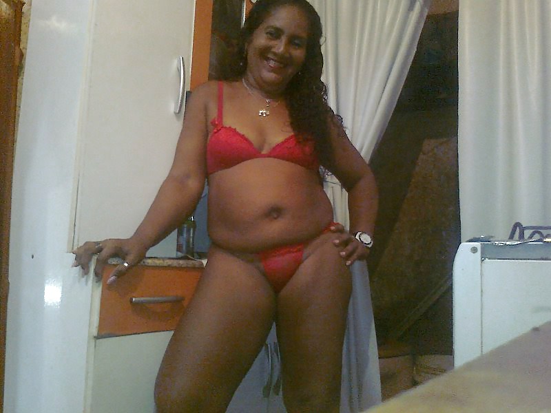 Brazilian Mature - Joelma from Favela (49 yo) pict gal