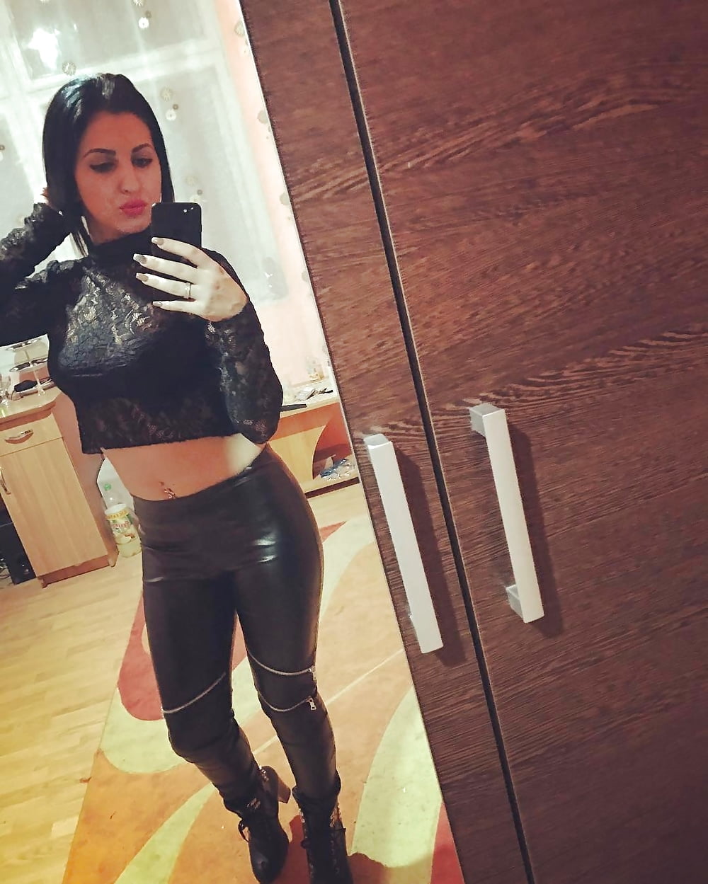 Romanian Teen Slut Iasmina Maria 2 pict gal