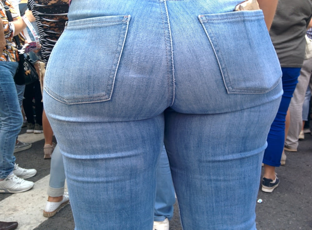 Amazing Big Butts Mature Milfs In Tight Jeans 65 Bilder