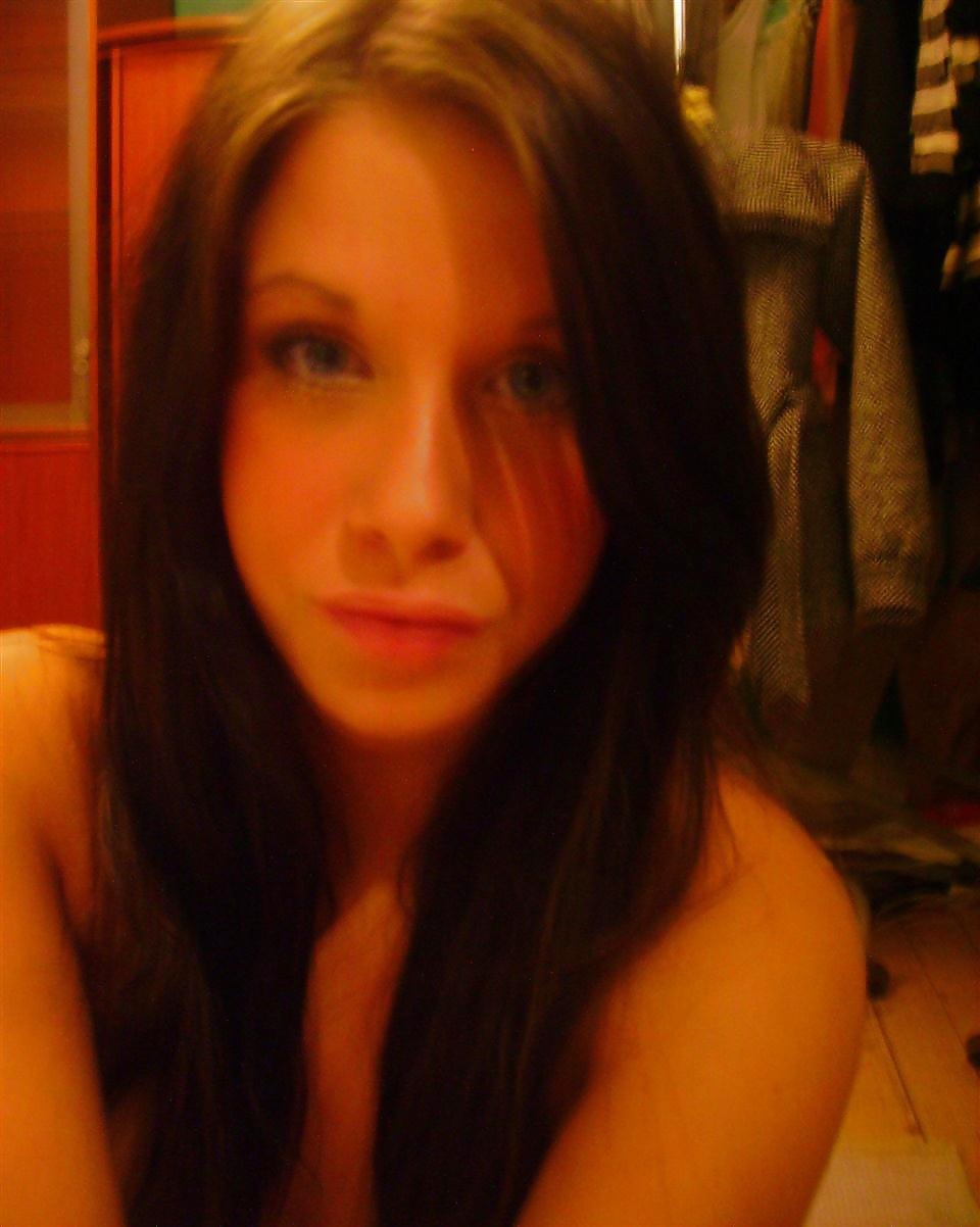 I love his provocative face pict gal