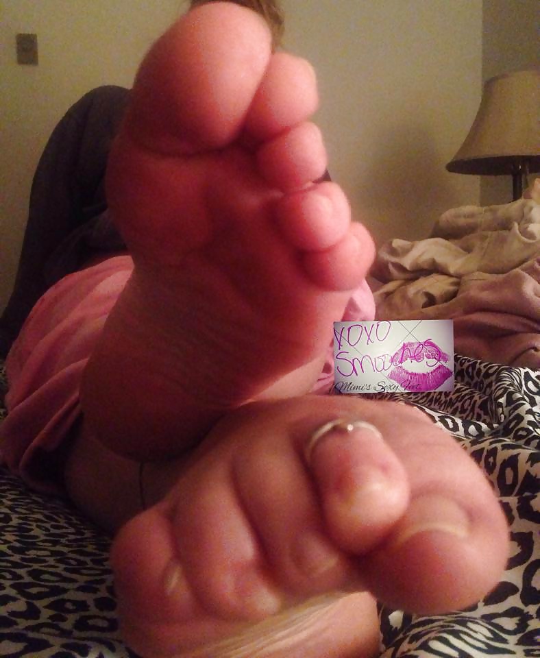 mimi love's sexy feet pict gal