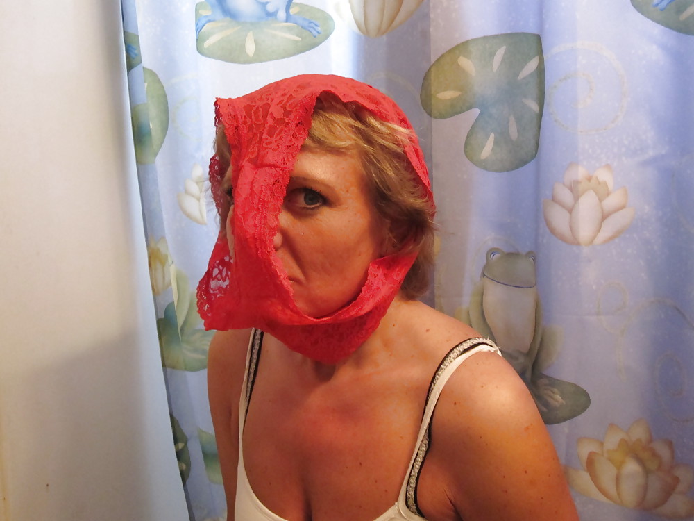 Panty Face MILF pict gal