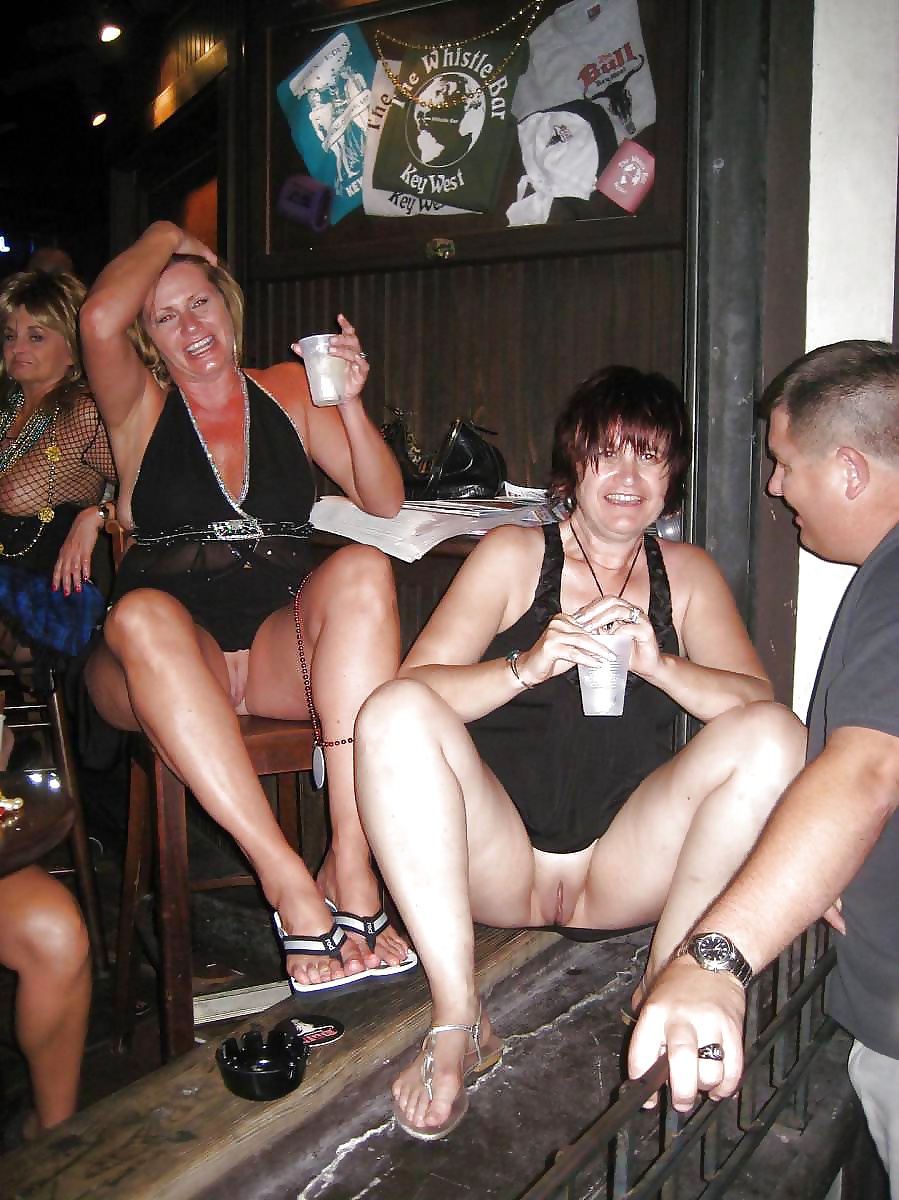 Wedding Ring Swingers #506: Cocktail Wives pict gal