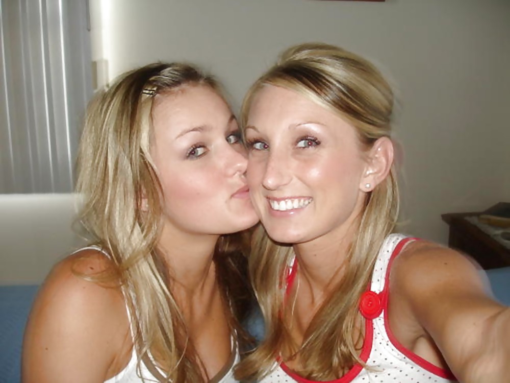 Pretty Amateur Typhanie 2 pict gal