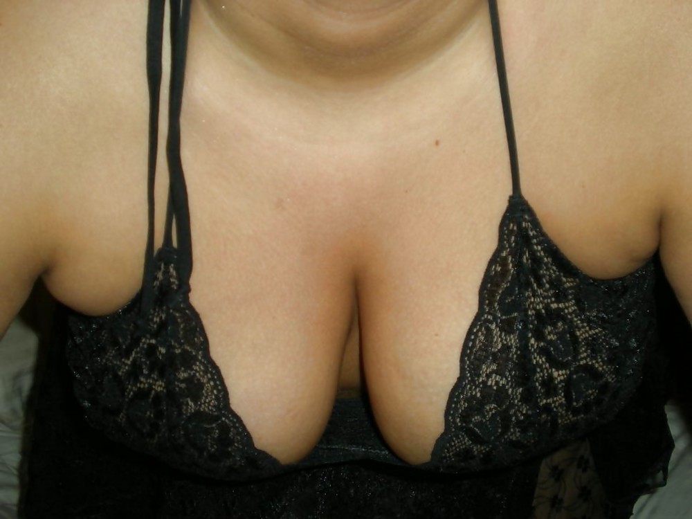 Early 20's Slut Wives pict gal