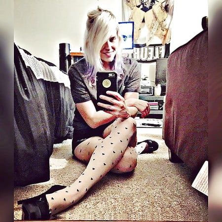 jenna selfiequeen in pantyhose