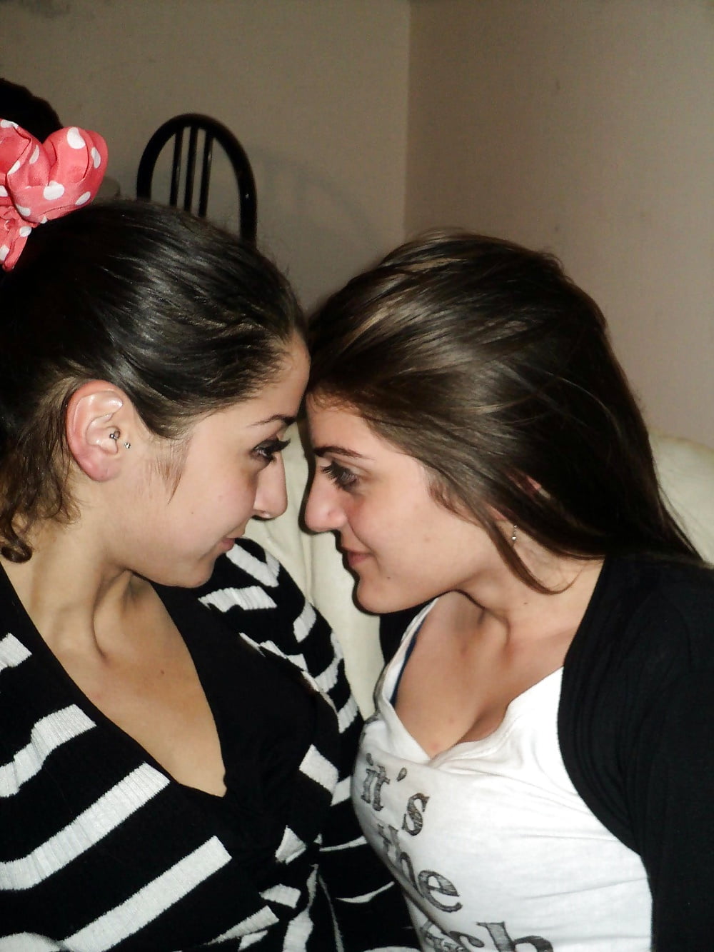 3 sexy teens friends with a whore face pict gal