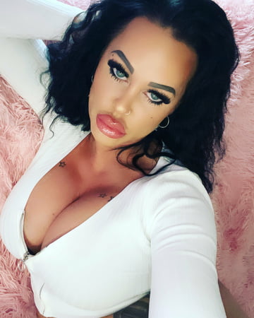 hotmilfbitch free photos         