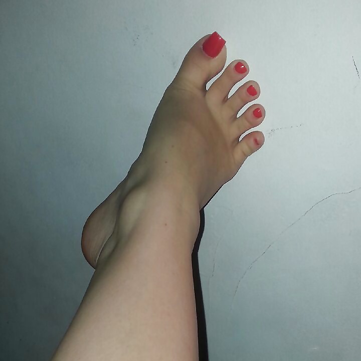 Red toes sexy feet pict gal