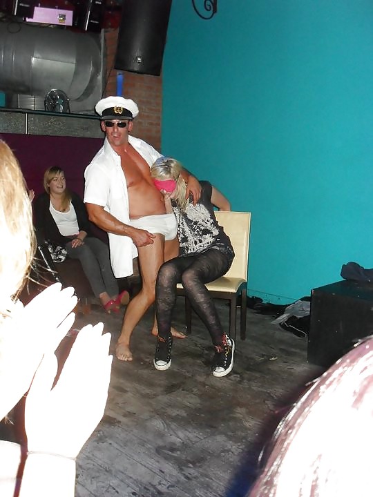 SmutDates Username 'Annabel18y' pict gal