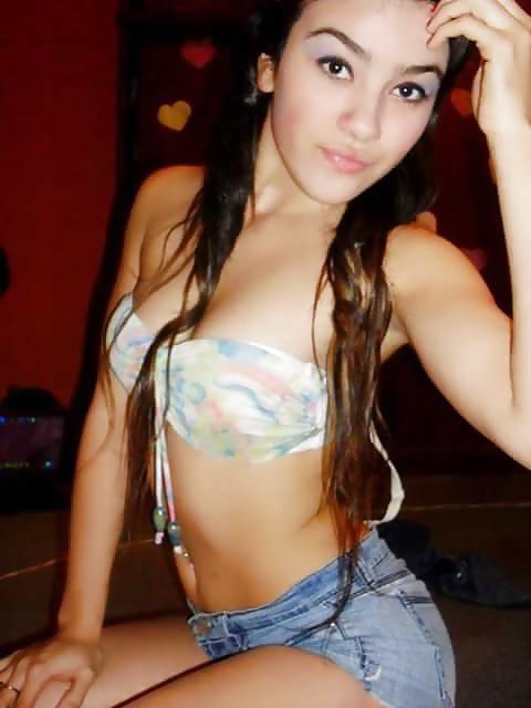 Beautiful & Horny teen # 04 pict gal