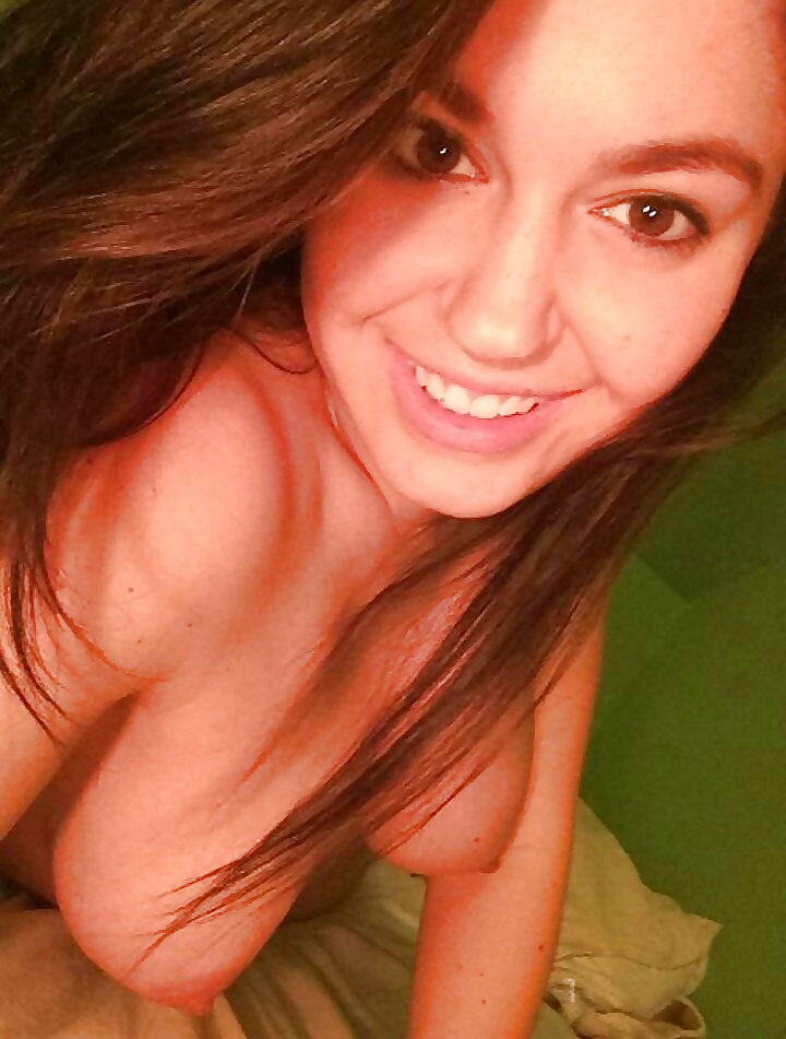 Cute Amateur Selfies 1 pict gal