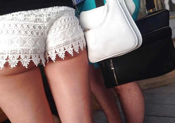 AMateur Teens in Shorts pict gal