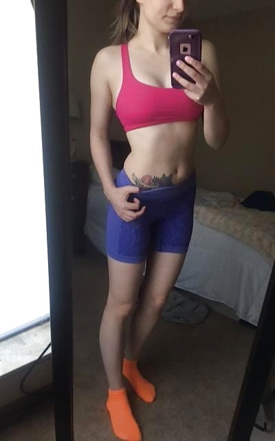 Teen Slut Selfies pict gal