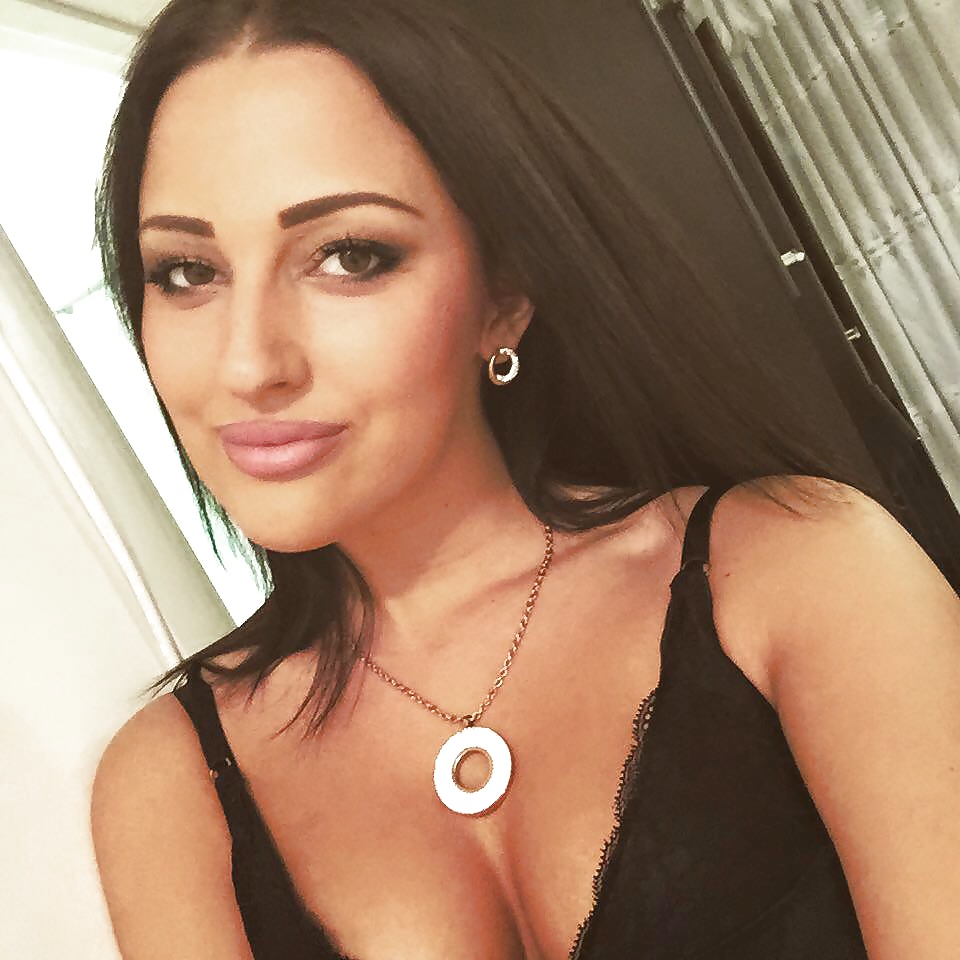 BOSNIAN AND SERBIAN POP STARS-JUST FOR TRIBUTE pict gal