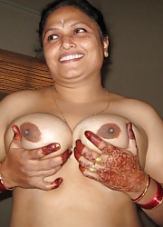 real  indian  aunty nude  booby   body pict gal