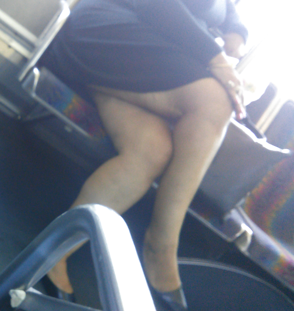 Mature on the bus pict gal