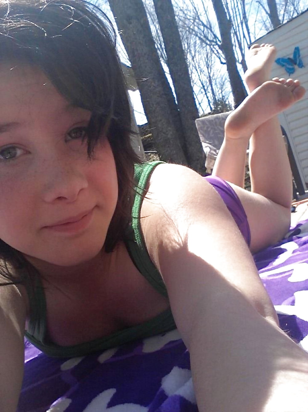 selfshot girls feet pose!!! pict gal