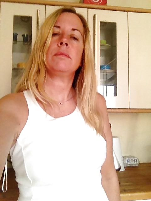 Mom, you left your phone unlocked.... never mind pict gal