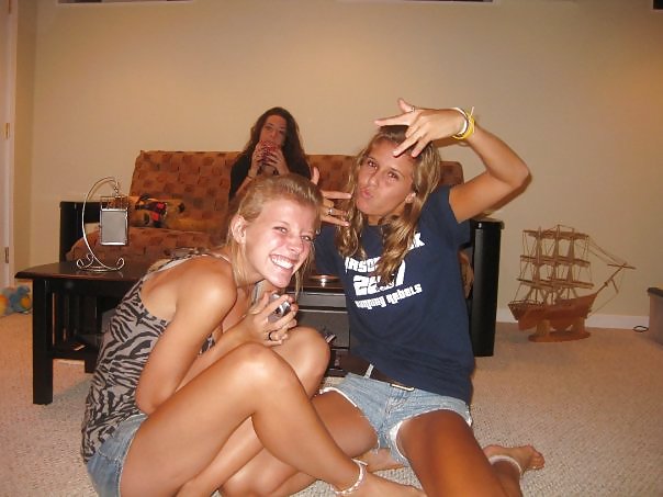 Comment Your Fantasy for these hot teens vol 1 pict gal