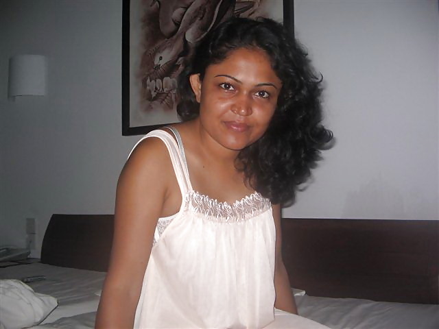 UbuntuNP - Indian - Priya pict gal