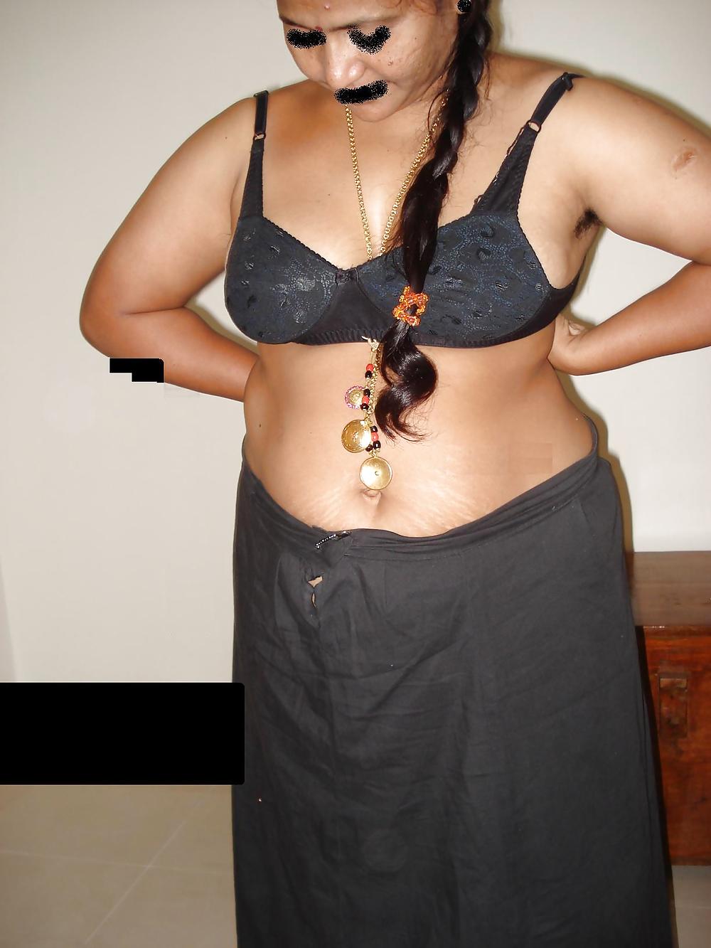 Indian Vizag BBW Aunty Courtsey Nandkok pict gal