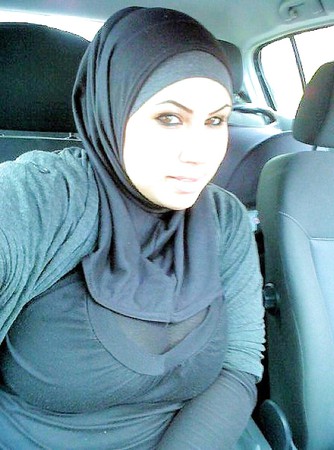 arab woman with big chest
