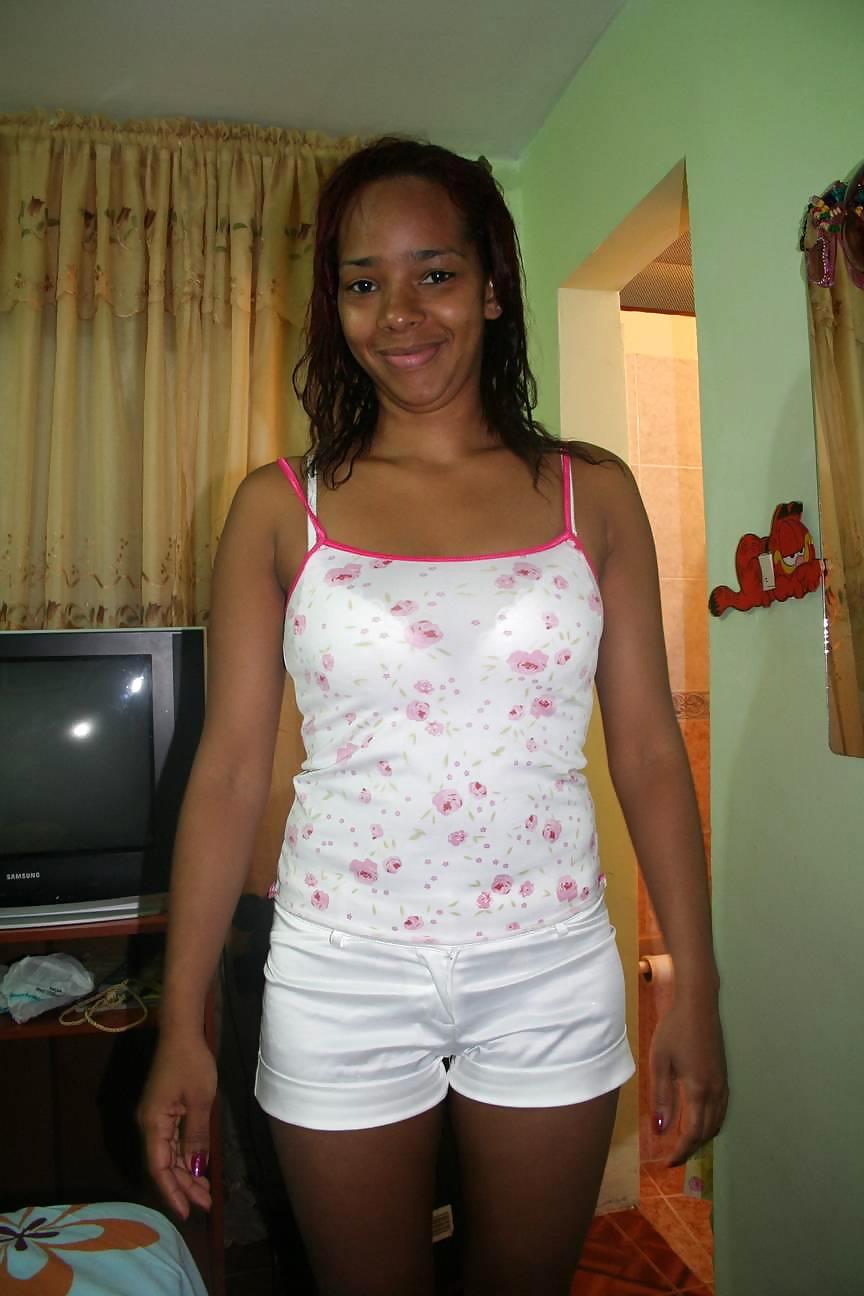 EBONY GIRL VIVIANA pict gal