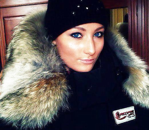 Amateur girls in fur pict gal