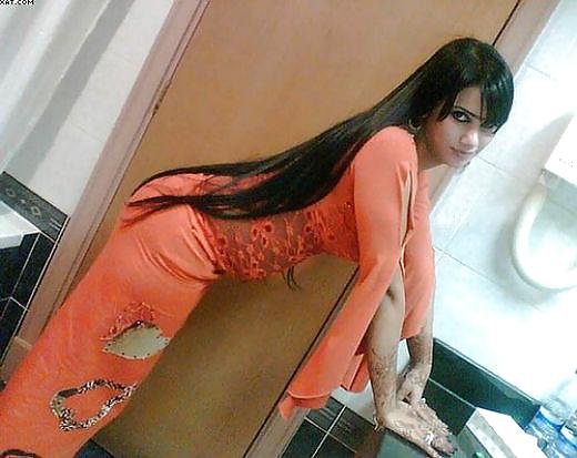 ARABIAN GIRLS - HOTTER AS HOT VIII pict gal