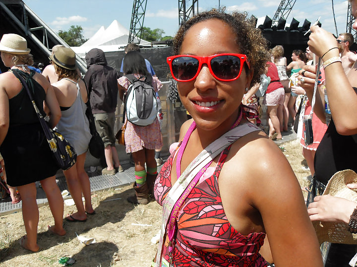 stupid slag..What does she deserve pict gal