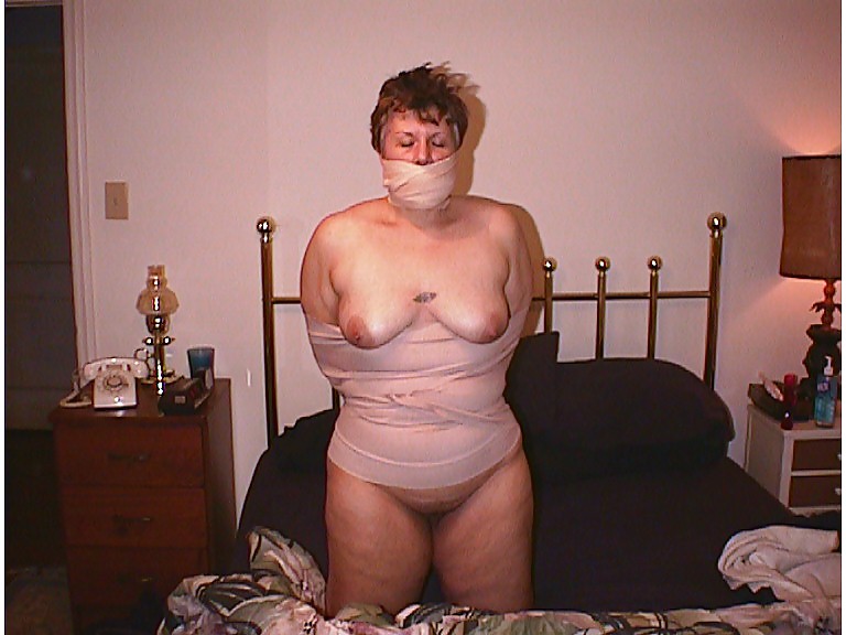 Amateur BDSM and bondage pict gal