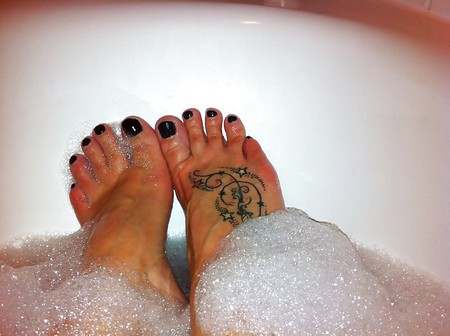 kittens sexy bath itme feet