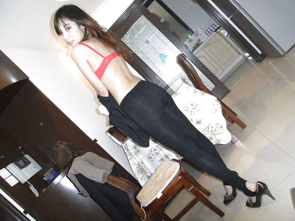 Hairy Asian Stripping pict gal
