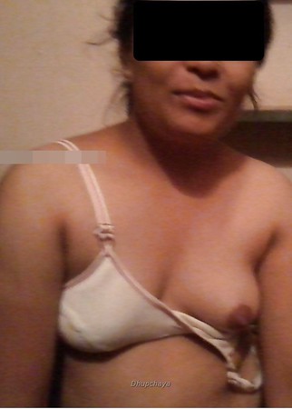 Gujarati  ragini showing big breasts and cunt her lover