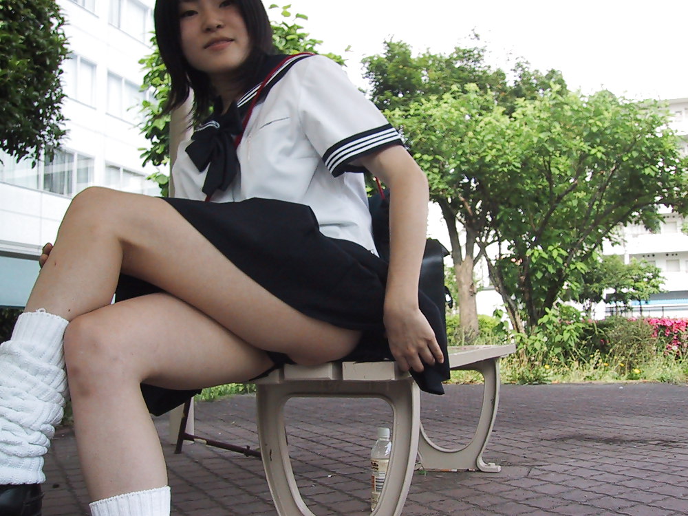 Real Young Japanese Amateur pict gal