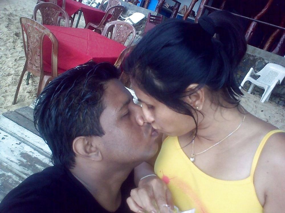 Real kissing indians pict gal
