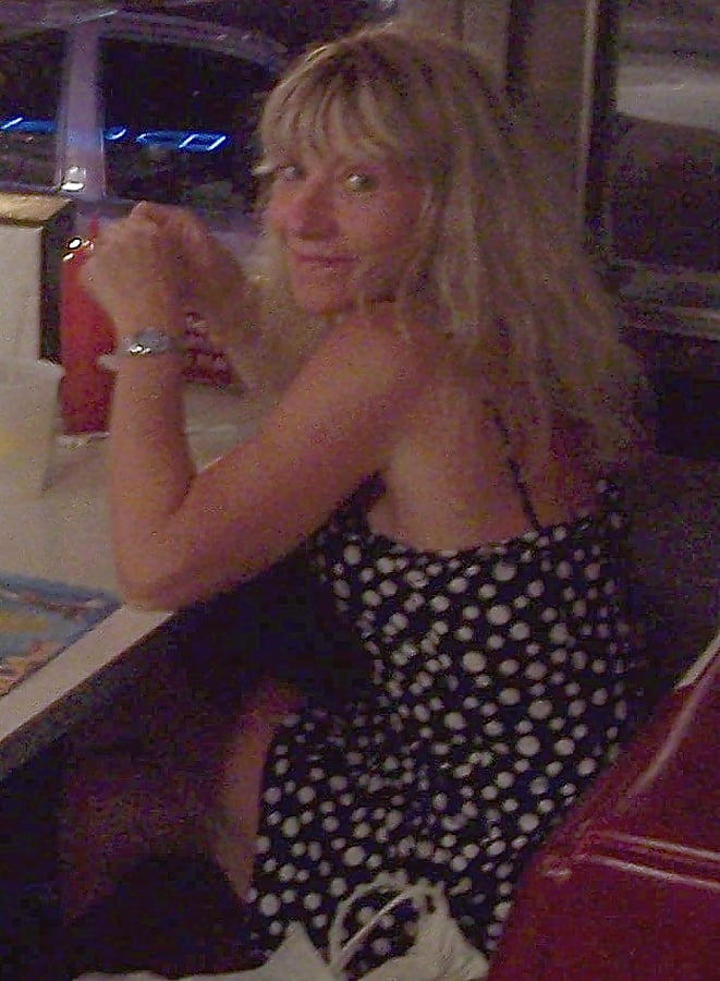 Mature milf in casual life pict gal