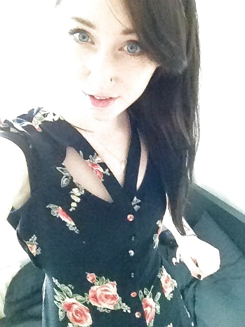 Photoboob Emo Snapchat Slut pict gal